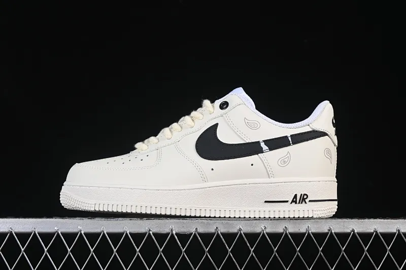 All categories Nk Air Force 1 Air Force series Nk Air Force 1 Low Air Force low-top Nike Air Force 1'07 Low joint white and black Air Force 1 low-top casual sneakers ZH0318-128